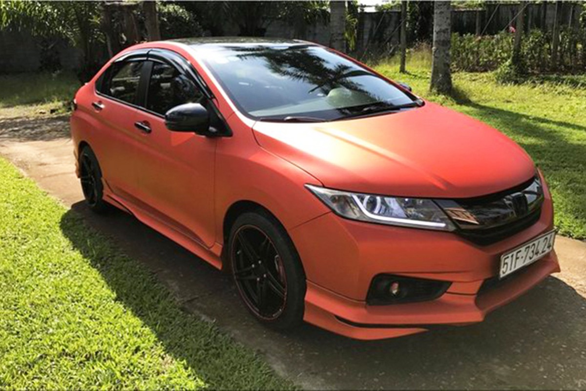 Honda City do &quot;sang chanh&quot; chi 100 trieu dong tai VN